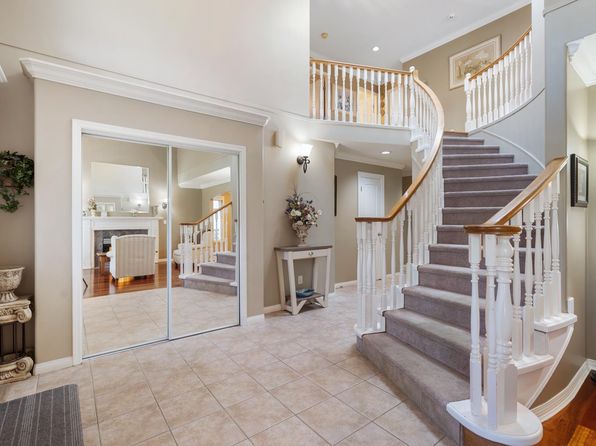 10118 171a St, Surrey, BC V4N 3L3
