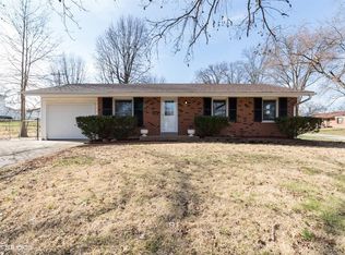 7215 Gerardini Dr, Hazelwood, MO 63042