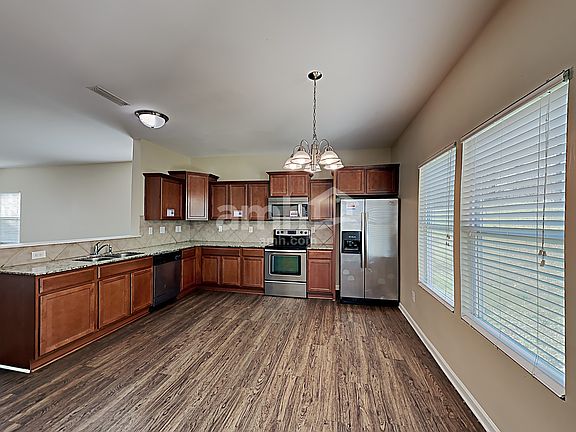 3rd image of 958 Pointe Andrews Dr