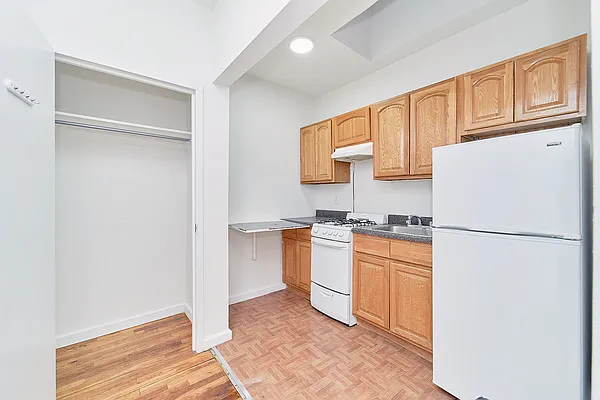 Rented by Living New York | media 22