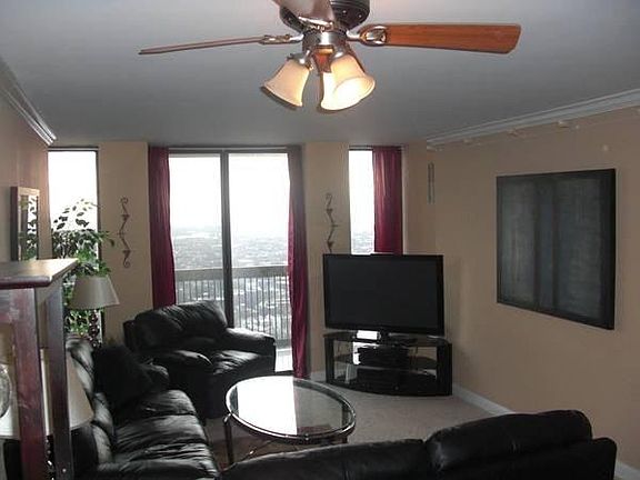 5th image of 1660 N La Salle Dr #34