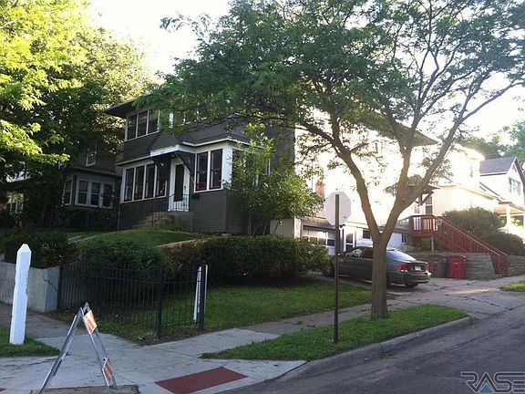 2nd image of 227 N Spring Ave