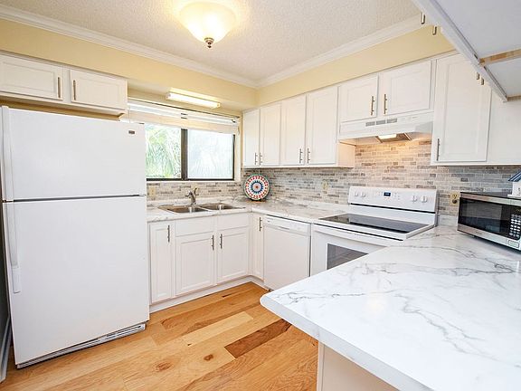 4th image of 130 Ocean Hibiscus Dr #H-301