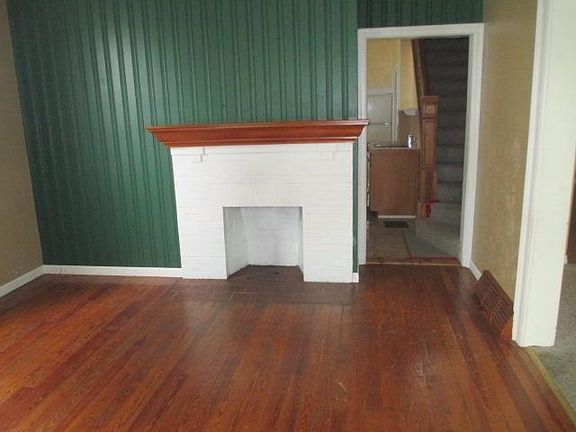 5th image of 2907 Benninghofen Ave