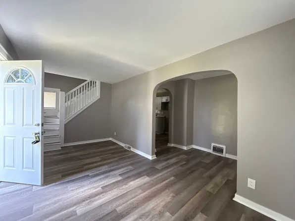 2635 W 17th Ave, Gary, IN 46404