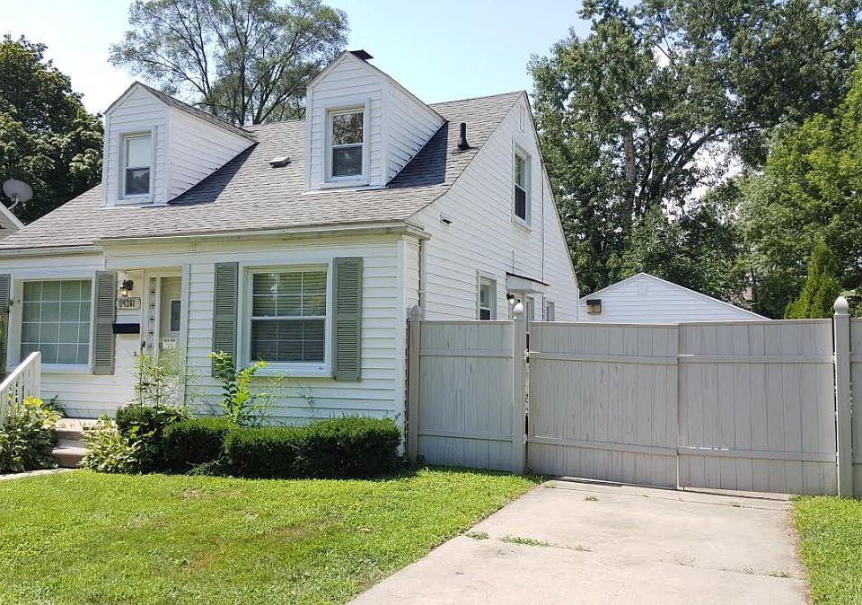 1st image of 24261 Parklawn St