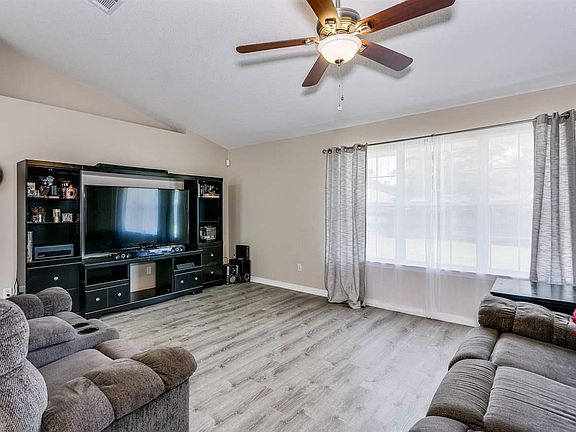 5th image of 9134 Moroso Dr