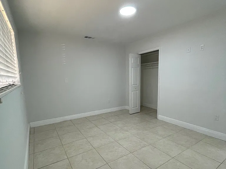 1284 W 80th St — Photo 5