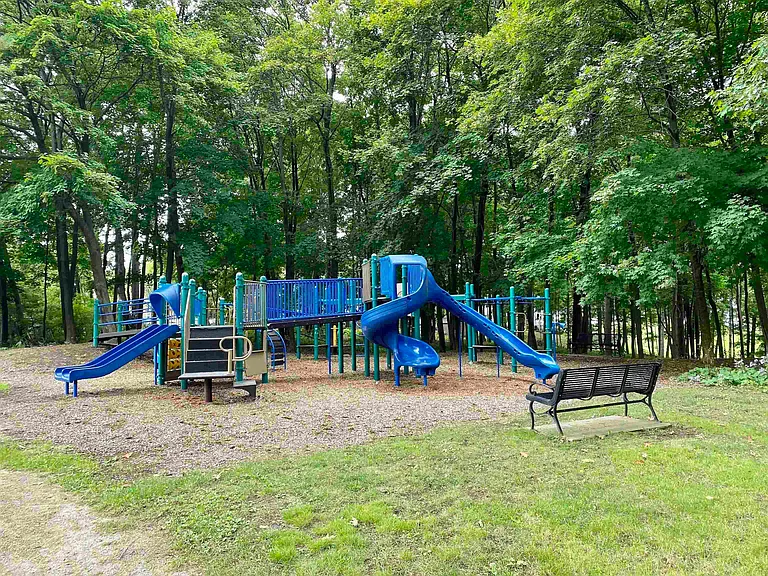 23 Concord Way — Photo 28