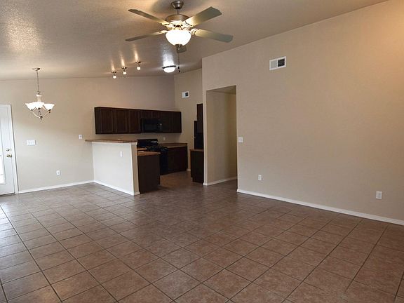 5th image of 10561 Silvercloud Dr