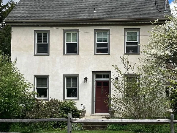 3070 Newburg Rd, Nazareth, PA 18064