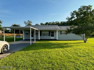 5093 Peanut Rd, Graceville, FL 32440