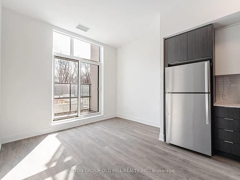 204 Burnhamthorpe Rd E #104 — Photo 22