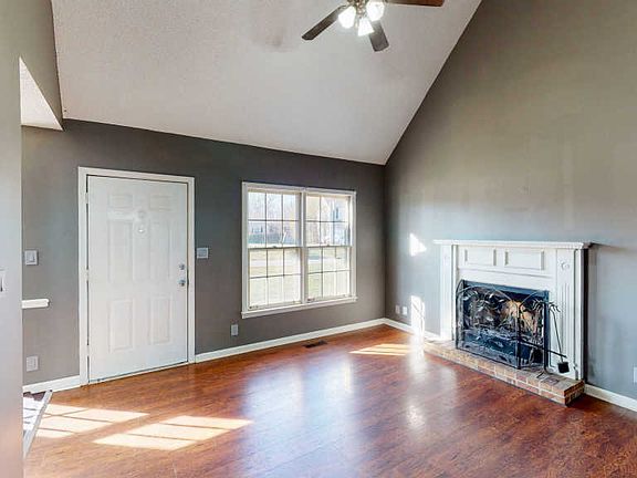 4th image of 1068 Biltmore Pl