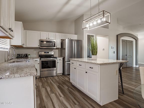 5th image of 39822 S Old Arena Dr