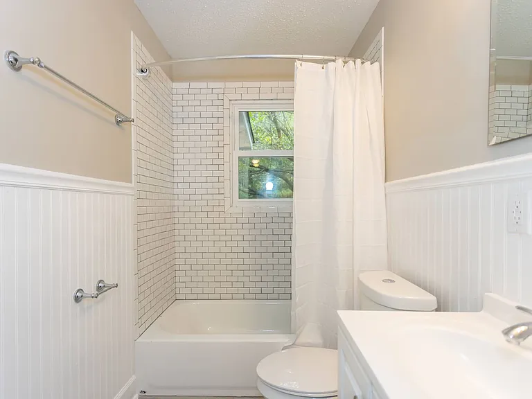 435 McCleary Ln — Photo 15