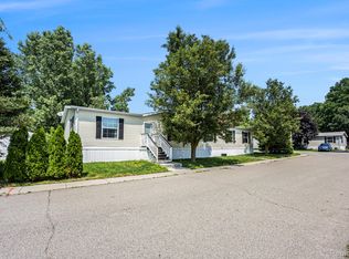 116 South St, Oxford, MI 48371