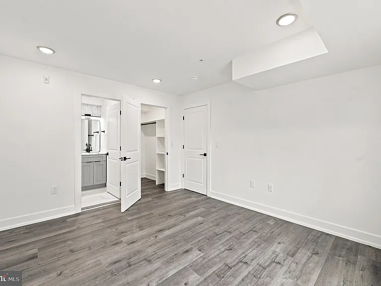 1514 S 22nd St #1 — Photo 34