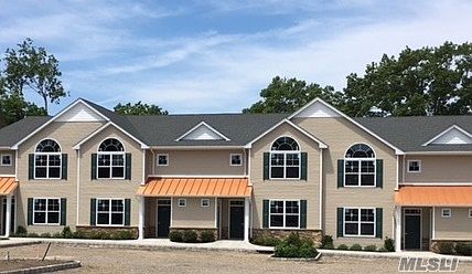 1st image of 704 Roblu Ln