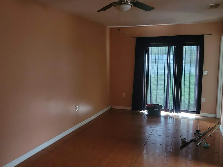 616 Lemon Ave #B — Photo 9