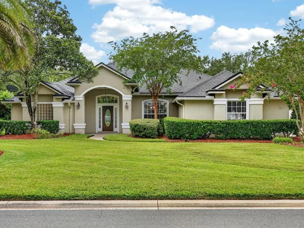 165 Edgewater Branch Dr, Saint Johns, FL 32259