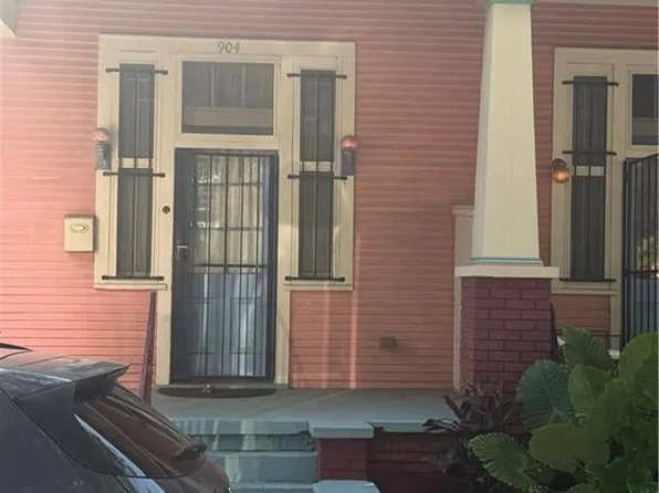 904 Pauline St, New Orleans, LA 70117