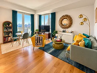 24-16 Queens Plaza South, #11A