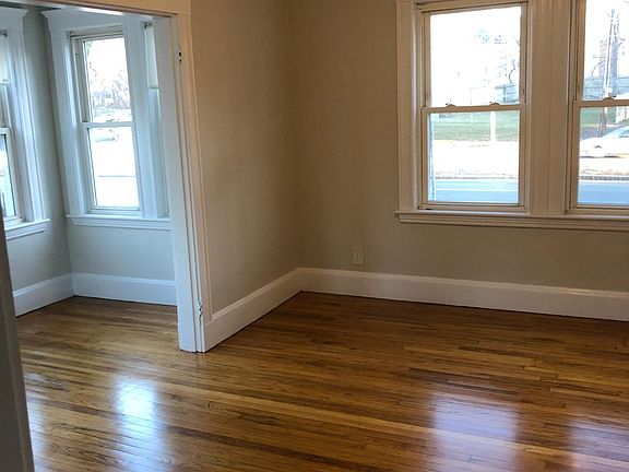 4th image of 120 Quincy Shore Dr