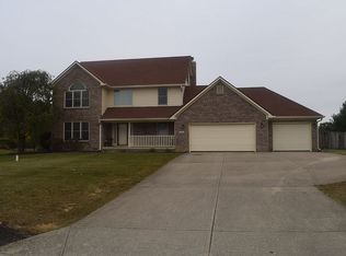 1439 S Broken Arrow Dr, New Palestine, IN