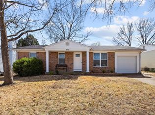 979 Tree Trails Ln, Fenton, MO 63026