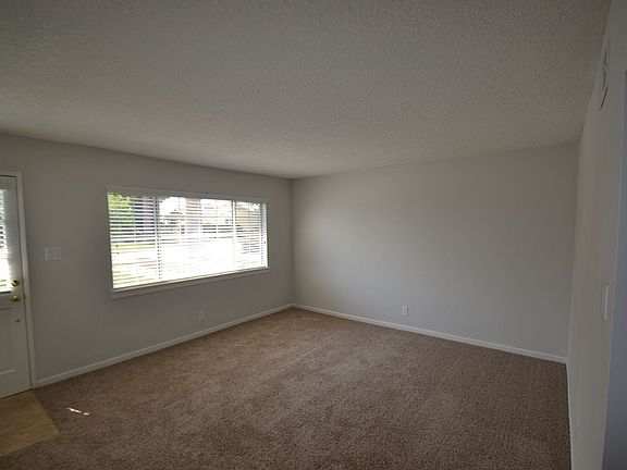 3rd image of 7153 Bradford Ave