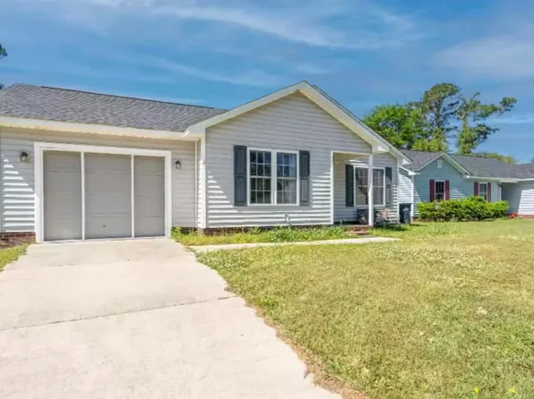 121 Cox Ave, Jacksonville, NC 28540