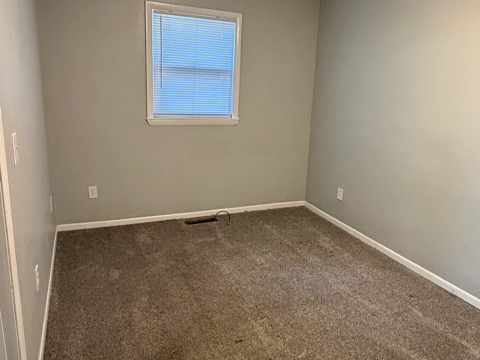 1 bed, 550 sqft, $1,050 — Photo 4