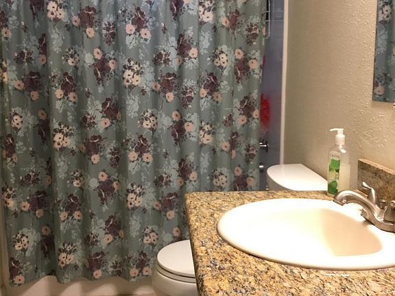 5th image of 209 Wright Ln APT 3