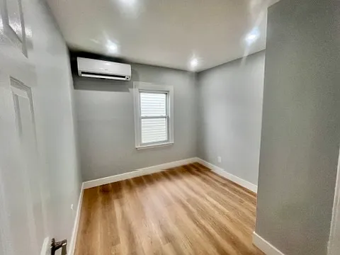 207 Woodland Ave #1 — Photo 4