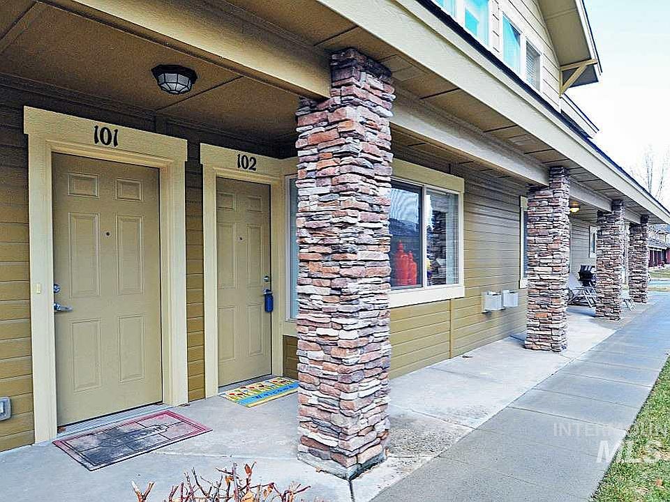 1st image of 9947 W Rosecroft Dr Unit 102