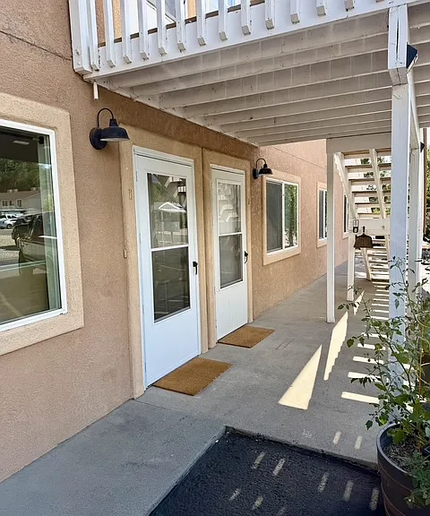 963 Iowa Ave #B — Photo 13