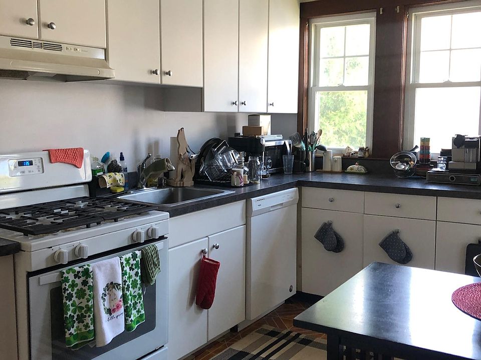 1st image of 66 Harriet St #2