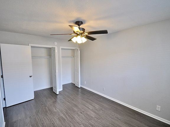3rd image of 5515 Gaston Ave APT 220