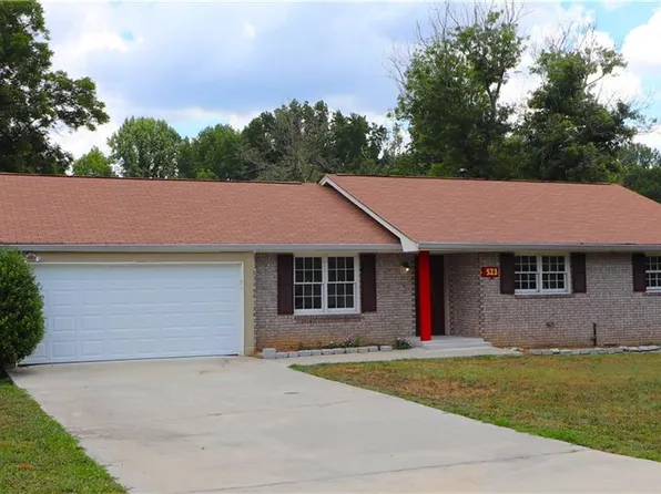 2523 Meadowbrook Way, Snellville, GA 30078