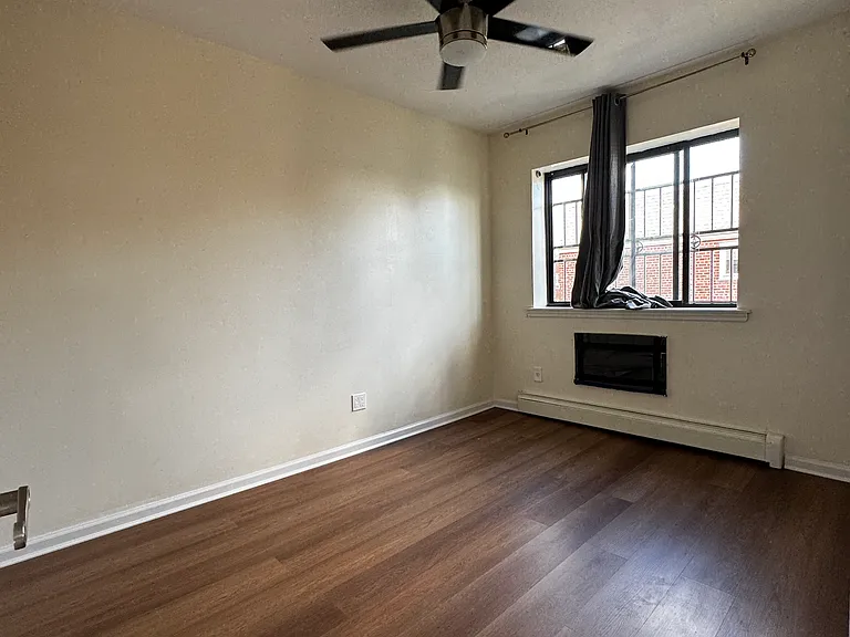 7326 Queens Midtown Expy #3 — Photo 6
