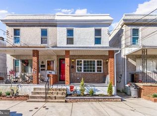 619 Maddock St, Crum Lynne, PA 19022