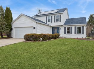 603 Harris Dr, Buffalo Grove, IL 60089