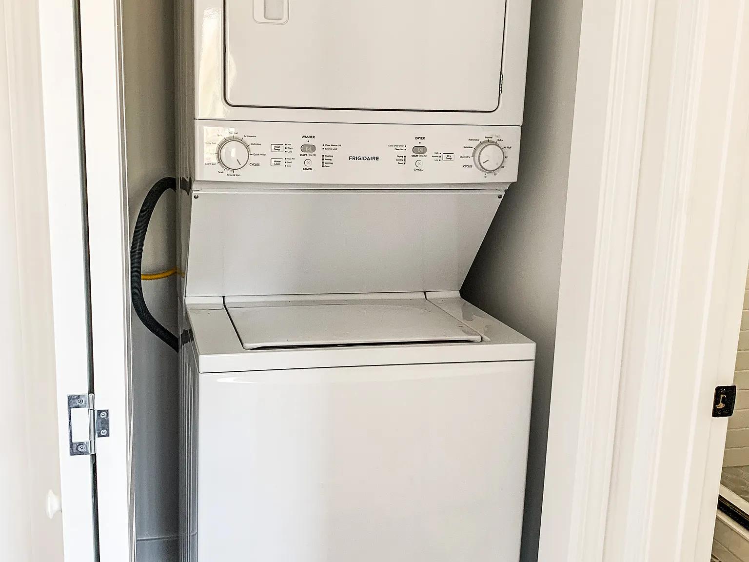 2 bed, $3,100 — Photo 2
