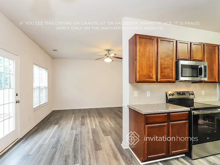 109 Brookbank Ct — Photo 10