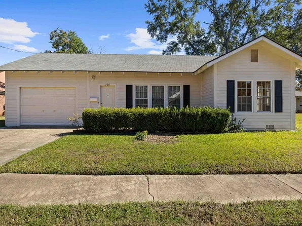 308 N Alley St, Jefferson, TX 75657