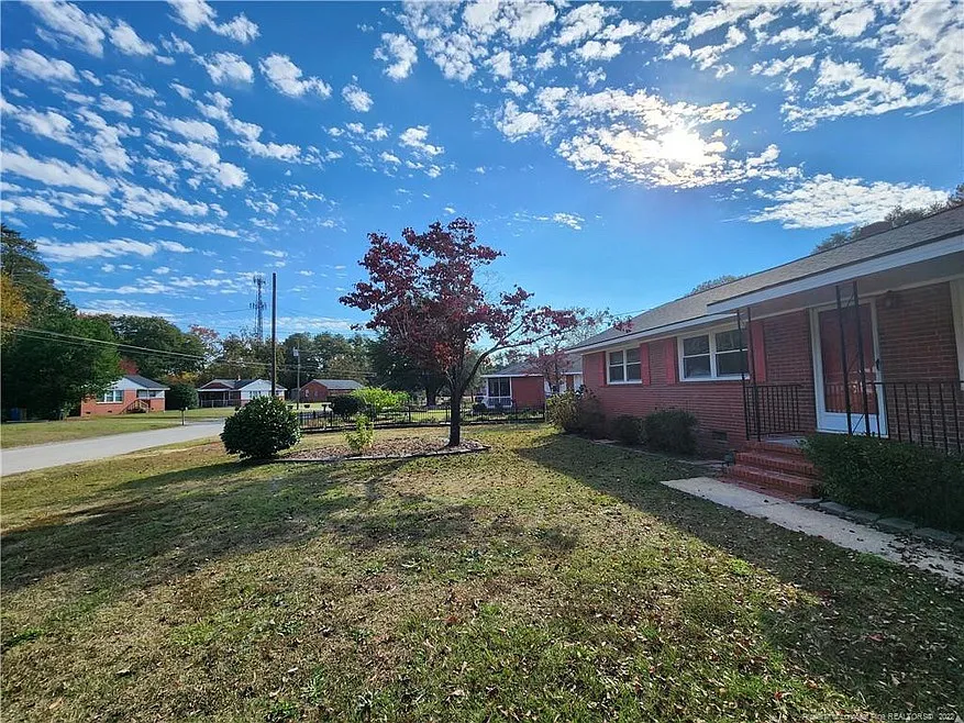 4 bed, 1432 sqft, $1,500 — Photo 2