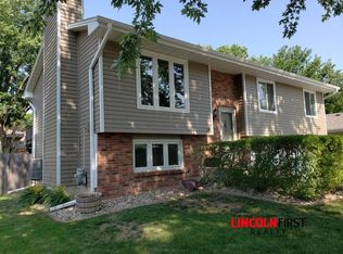 3221 N 75th St, Lincoln, NE 68507