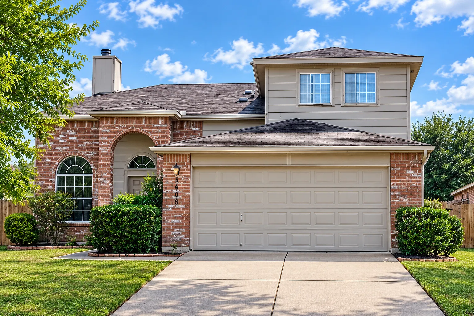 3 bed, 1744 sqft, $1,499 — Photo 1