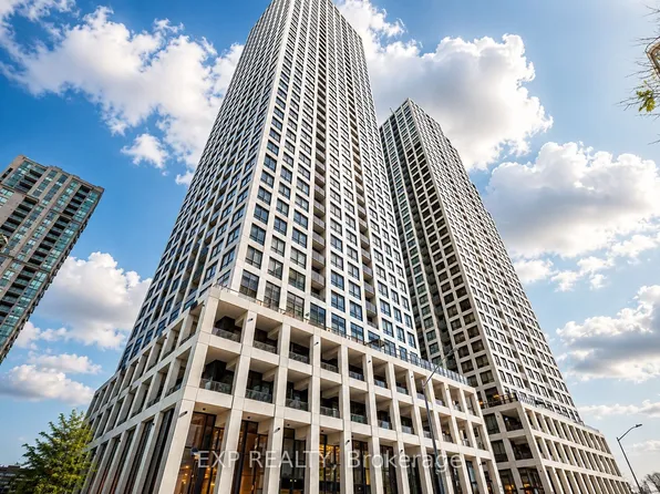 30 Elm Dr W, Mississauga, ON